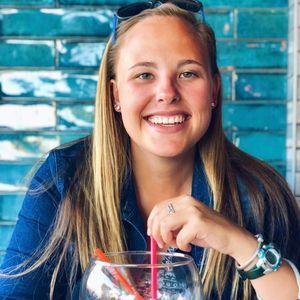 Meet your Posher, Liz